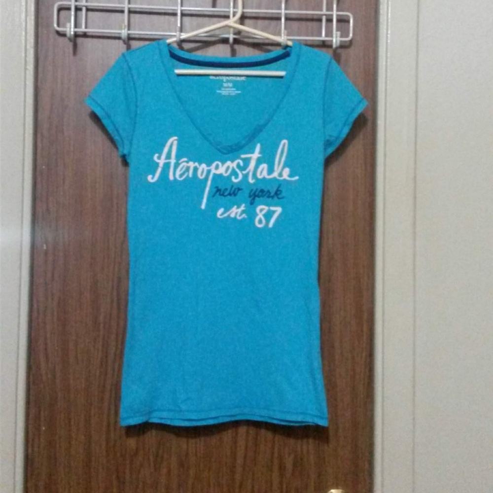 Aeropostale V Neck Top